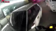 Tofaş'lı Maganda Tartıştığı Motorcuya Sopayla Vuruyor