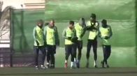 Neymar ve Suarez'den Pique'ye Eşek Şakası