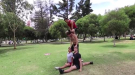 Akrobatik Hünerlerini Sergileyen Rus Gençler