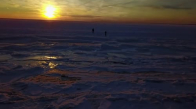 Okyanus Kıyısının Buz Tutması