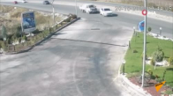 Konya'da bir otomobilin takla attığı kaza, güvenlik kamerasına yansıdı 