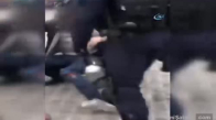 Macron’un Danışmanı Polis Kılığında Eylemci Dövdü