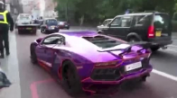 Lamborghini'yi Çekmek İsteyen Polisin Zor Anları