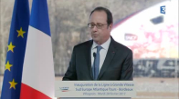 Hollande Konuşurken Polisin Keskin Nişancı Tüfeği Ateş Aldı 
