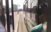 Adanalı Gencin Çin'de Otobüse Binen İnsanları Trollemesi