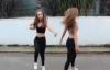 Güzel Kızlardan Sokak Dansı