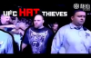 UFC Dövüşçülerinin Sahneye Çıkarken Şapkalarını Çaldırmaları