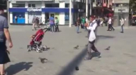 Resim Çekecem Derken Şekilden Şekile Giren Dayı