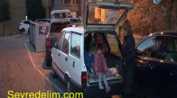 Beşiktaş’ta evleri olmayan aile, arabada yaşıyor