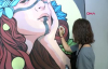 Genç ressam kafe duvarlarını resimleriyle süslüyor