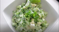 Salatalıklı Avokado Salatası Tarifi 