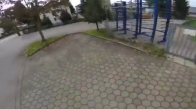 Go Pro Eşliğinde Fabrika Bacasına Tırmanan Alman Genç