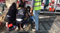Bacağına demir tabela düşen işçi yaralandı