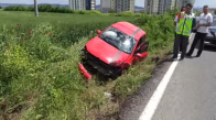Edirne'de feci kaza- Minibüs içindeki yolcularla ters döndü 