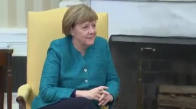Donald Trump, Angela Merkel'in Elini Sıkmadı