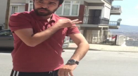 Erkek Ve Kız Arkadaşının Yanında Param Düşünce