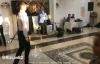 Rus Adam Moskavalı Bir Düğünde Harika Dans Ediyor