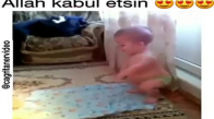 Müezzinlik Yapan Bebek