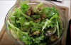 Kinoalı Avokado Salatası 