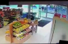Güney Afrika’da corona virüs istismarı: Süpermarketi yağmalamaya başladılar