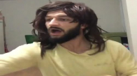 Eşya Verirken Kız Çocuğu Ve Erkek Çocuğu