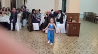Ermeni Kızın Muhteşem Dansı