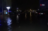 İzmir'de deniz taştı, araçlar suyun altında kaldı 