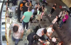 İstanbul’un göbeğinde ortalığın karıştığı meydan kavgası kamerada 