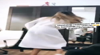Özge Ulusoy Hastalığı Unuttu Bornozuyla Dans Etti