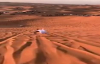 Çölde Kum Tepesinden Ters Taklalarla İnen Arap 