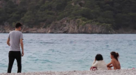 Turistlere Sarılma Şakası Sosyal Deney
