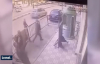 Pencereden Düşen Çocuğu Havada Yakalayan Polis