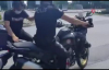 Polislerin motosikletlerle öğrencileri sınava yetiştirdiği heyecan dolu anlar kamerada 