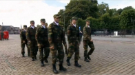 Belçika Askerinin Korku Salan Yürüyüşü