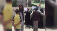 Afganistan'da 4 kadın Taliban'ı protesto etti 