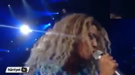 Beyonce Hayranının Sesini Duyunca