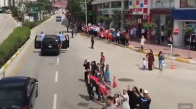 Vanlılar Erdoğan'ı Caddelere Dökülerek Karşıladı