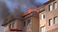 Ataşehir'de 7 Katlı Binanın Çatısı Alev Alev Yandı 