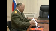 Putin Tümgeneralin Verdiği Kağıdı Yırtıp Atıyor