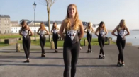İrlandalı Kızlar Muhteşem Dans