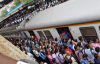 Hindistan'ın Tıklım Tıklım Olan Trenleri