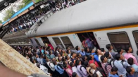 Hindistan'ın Tıklım Tıklım Olan Trenleri