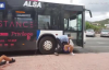 Turist Çift Otobüs Şoförünü Tekme Tokat Dövdü