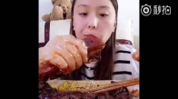 Ahtapot Yiyen Kız