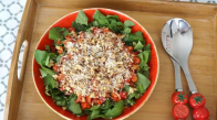 Közlenmiş Biberli Roka Salatası Tarifi