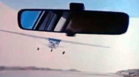 İzmir'de İlginç Kaza Uçak Arabaya Çarptı