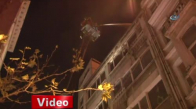 Taksim'de Bir Binanın Çatı Katında Yangın Çıktı