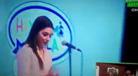 Hande Erçel Yılın En İyi Kadın Oyuncu Ödülünü Aldı!