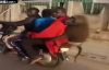 Üç Kişiyle Motosiklete Binen Maymun