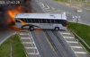 Brezilya’da tırın çarptığı otobüs alev aldı- 1 ölü 